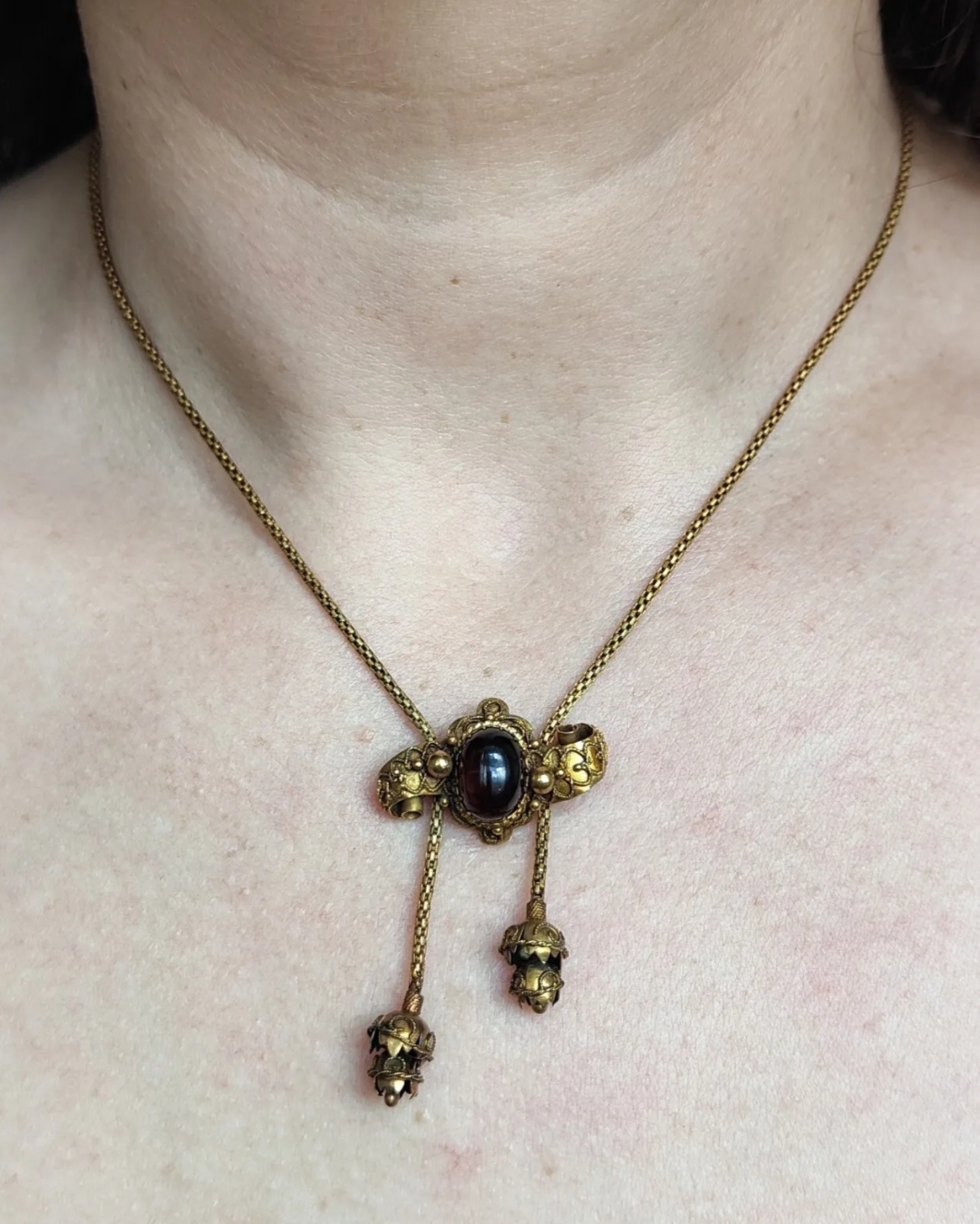 c1860 VICTORIAN 15ct GOLD CABOCHON GARNET EARLY ETRUSCAN REVIVAL TASSELLED SLIDE PENDANT NECKLACE ANTIQUE - Image 7
